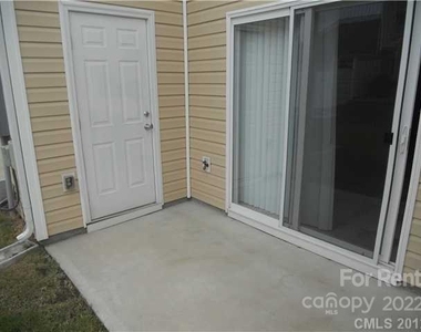 642 Potter Place Road - Photo Thumbnail 3