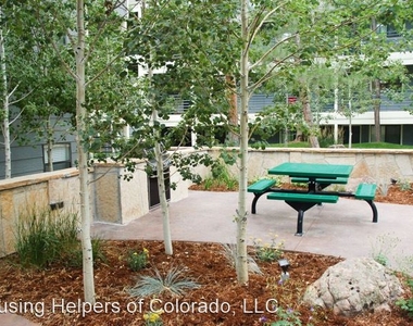 2905 E. Aurora Ave - Photo Thumbnail 14