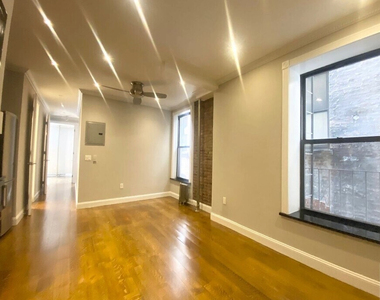 West 103rd Street - Photo Thumbnail 1