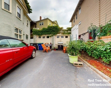 263 Powder House Blvd Apt 2 - Photo Thumbnail 11