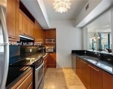 333 Las Olas Way - Photo Thumbnail 2