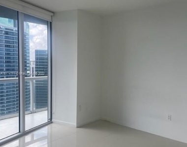 465 Brickell Ave - Photo Thumbnail 24