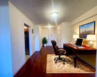 2011 Ocean Avenue - Photo Thumbnail 3