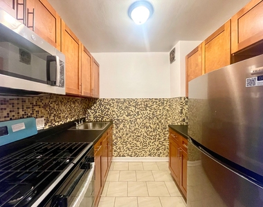 2011 Ocean Avenue - Photo Thumbnail 7