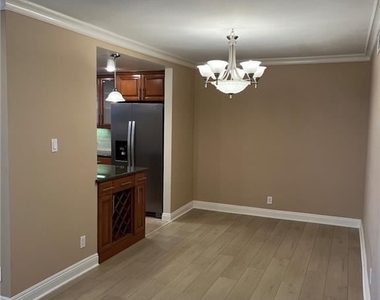 4950 Louise Ave Unit 302 - Photo Thumbnail 11