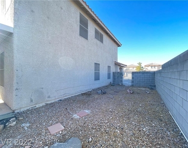 2095 Dragonslayer Avenue - Photo Thumbnail 26