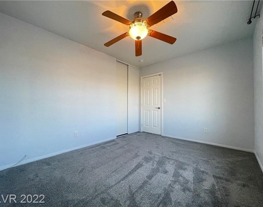 2095 Dragonslayer Avenue - Photo Thumbnail 14