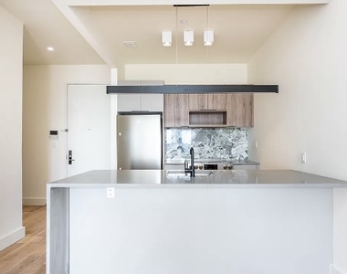 169 Johnson Avenue - Photo Thumbnail 7