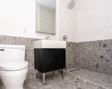 169 Johnson Avenue - Photo Thumbnail 5