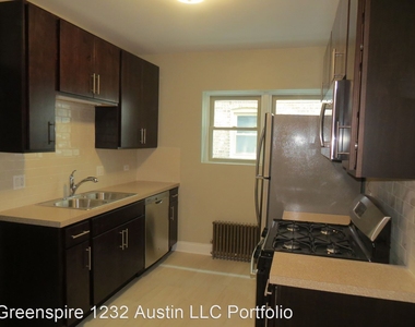 1234 N Austin Boulevard - Photo Thumbnail 6