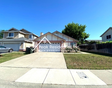 6480 Sun Ranch Dr - Photo Thumbnail 0