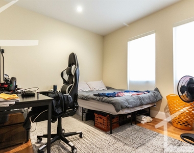 9 Glencoe St Apt 302 - Photo Thumbnail 4