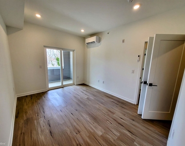 22 East Rittenhouse Street - Photo Thumbnail 9