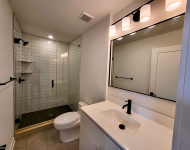 22 East Rittenhouse Street - Photo Thumbnail 16