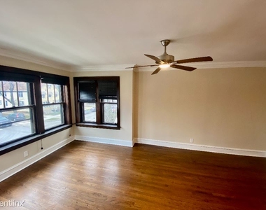 3300 N Albany Ave 2f - Photo Thumbnail 2