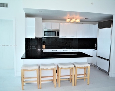 6899 Collins Ave - Photo Thumbnail 14