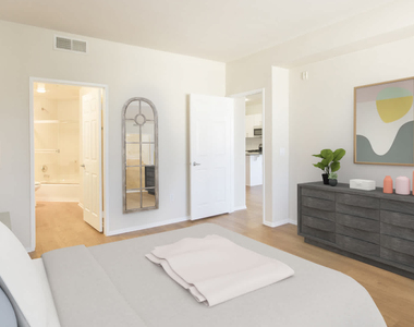 6150 De Soto Avenue - Photo Thumbnail 32