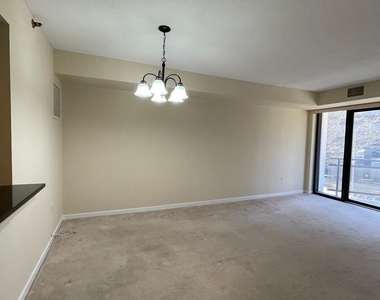 1530 Key Boulevard Unit 317 - Photo Thumbnail 3