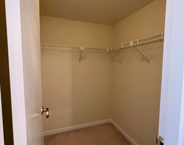 1530 Key Boulevard Unit 317 - Photo Thumbnail 8