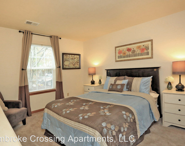 825 Crossing Court, Apt #103 - Photo Thumbnail 4