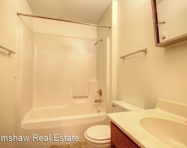 2521 Leeper Dr - Photo Thumbnail 6