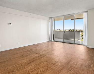 55 West 5th Avenue - Photo Thumbnail 12