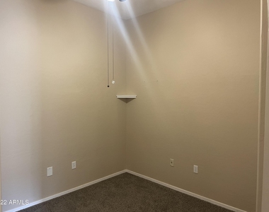 14575 W Mountain View Boulevard - Photo Thumbnail 7