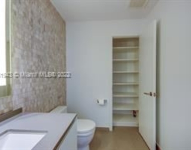 88 Sw 7th St Apt 1504 - Photo Thumbnail 12