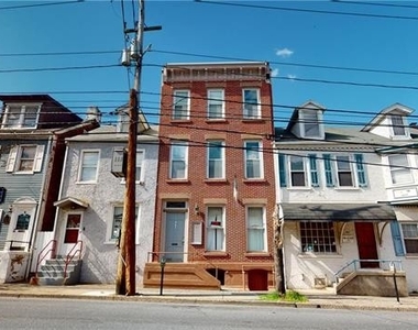 461 West Linden Street - Photo Thumbnail 0