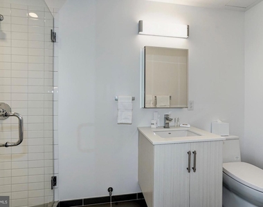 15 Dupont Cir Nw #6204 - Photo Thumbnail 9