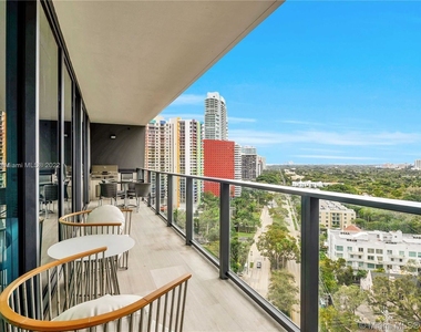 1451 Brickell Ave - Photo Thumbnail 18