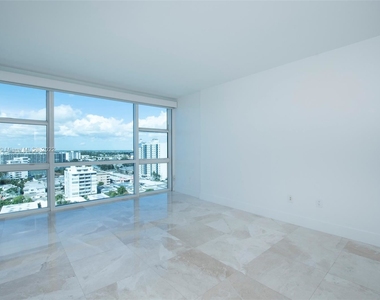 6801 Collins Ave - Photo Thumbnail 8