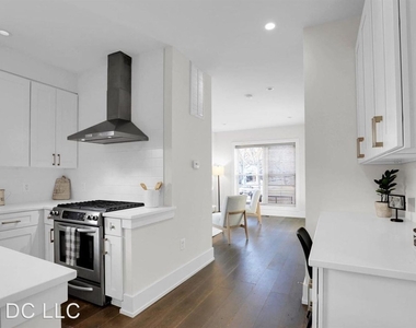 456 Randolph St Nw Unit 1 - Photo Thumbnail 11