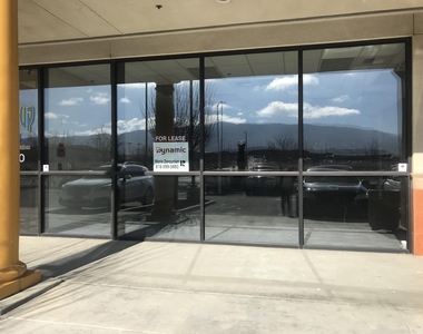 1001 W Tehachapi Boulevard - Photo Thumbnail 10