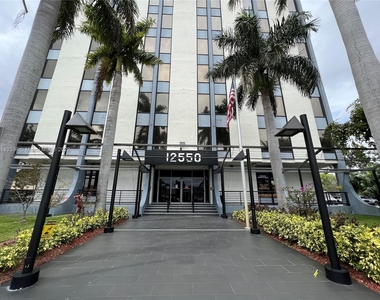 12550 Biscayne Blvd - Photo Thumbnail 1