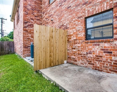 4115 Grassmere Lane - Photo Thumbnail 13