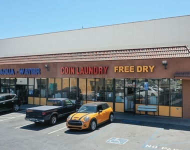 624 W Compton Boulevard - Photo Thumbnail 2