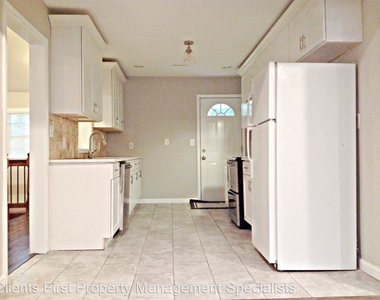 487 Aberdeen Drive - Photo Thumbnail 4