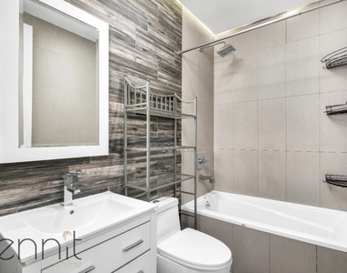 863 Broadway - Photo Thumbnail 7