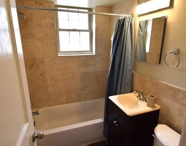 2415 Ontario Rd Nw #1 - Photo Thumbnail 8