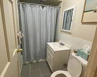 329 East 63rd Street - Photo Thumbnail 11