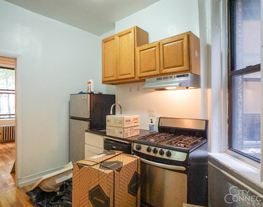 326 East 13th Street - Photo Thumbnail 2