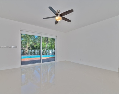 12505 Ne Miami Pl - Photo Thumbnail 11