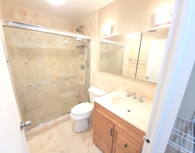 5415 N Sheridan Road - Photo Thumbnail 11