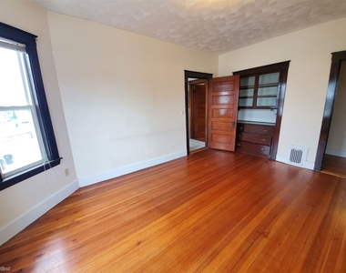 258 Belmont St Apt 2a - Photo Thumbnail 2