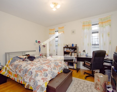 1247 Beacon St Apt 3 - Photo Thumbnail 13