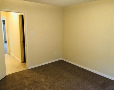 9605 Woodrow Wilson Drive - Photo Thumbnail 18