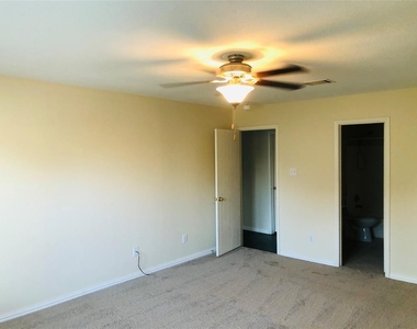 9605 Woodrow Wilson Drive - Photo Thumbnail 11