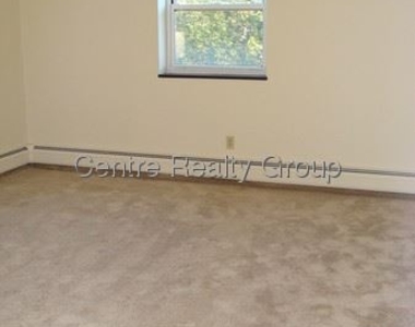 199 Lexington St - Photo Thumbnail 2