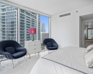 495 Brickell Ave - Photo Thumbnail 18